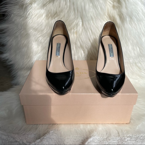 Prada Patent Pumps ✨ - Picture 8 of 15
